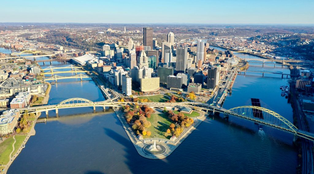 Pittsburgh Skyline: City of Bridges